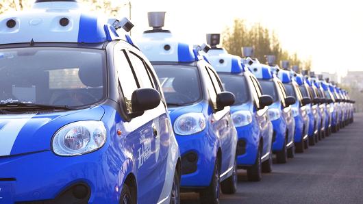 A fleet of vehicles equipped with Baidu’s autonomous driving technologies conduct road testing in Wuzhen, Zhejiang Province, China.