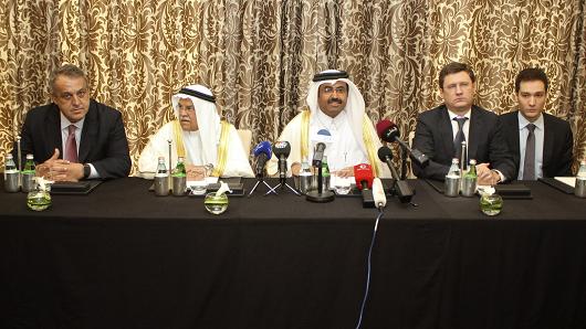 (2nd R-L) Russia's Energy Minister Alexander Novak, Qatar's Energy Minister Mohammad bin Saleh al-Sada, Saudi Arabia's Oil Minister Ali al-Naimi and Venezuela's Oil Minister Eulogio del Pino attend a joint news conference following their meeting in Doha, Qatar February 16, 2016.