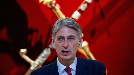 Philip Hammond, U.K. chancellor of the exchequer, speaks at the delayed annual Mansion House speech, usually delivered at the annual Bankers and Merchants dinner, at Mansion House in London, U.K., on Tuesday, June 20, 2017.