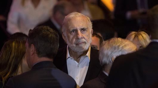 Carl Icahn, billionaire activist investor, waits for Donald Trump, president and chief executive of Trump Organization Inc. and 2016 Republican presidential candidate, not pictured, to speak at an election night event in New York, U.S., on Tuesday, April 19, 2016.