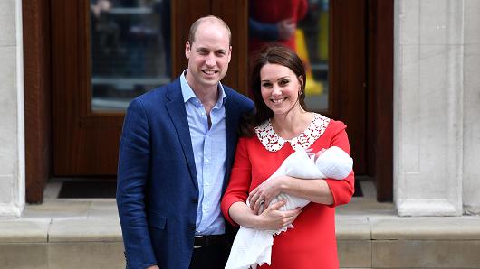 Catherine, Duchess of Cambridge and Prince William, Duke of Cambridge depart the Lindo Wing with their newborn son at St Mary's Hospital on April 23, 2018 in London, England.