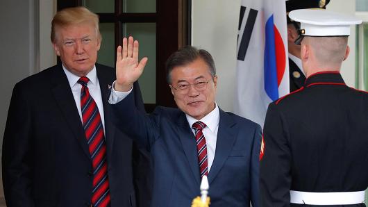 President Donald Trump welcomes South Korea's President Moon Jae-In at the White House in Washington, U.S., May 22, 2018.