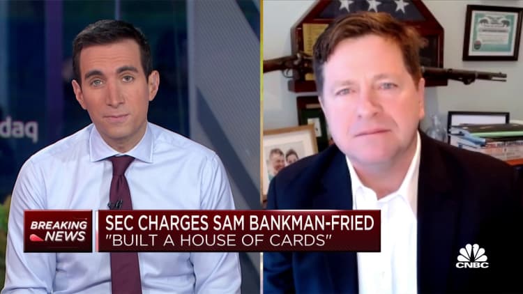 Former SEC Chair Jay Clayton weighs in on Sam Bankman-Fried's arrest, charges