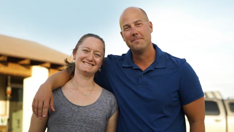 How this FIRE couple retired in their 30s with $870K in Arizona