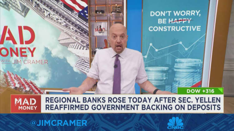 Cramer weighs in on the fear that seems to be gripping investors over banks