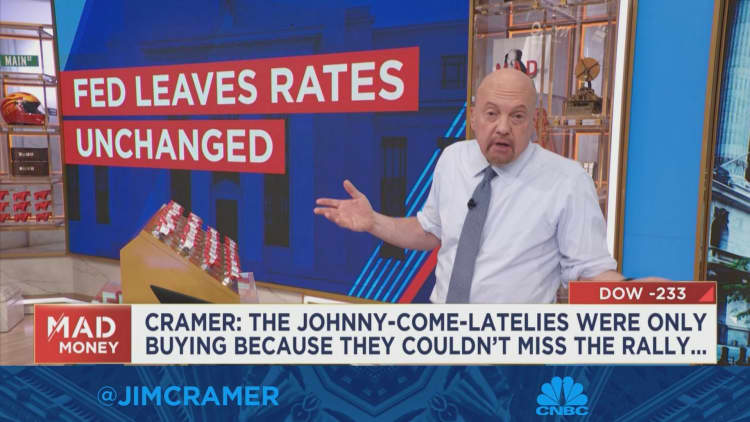 I don't trust my fellow shareholders right now and you shouldn't either, says Jim Cramer