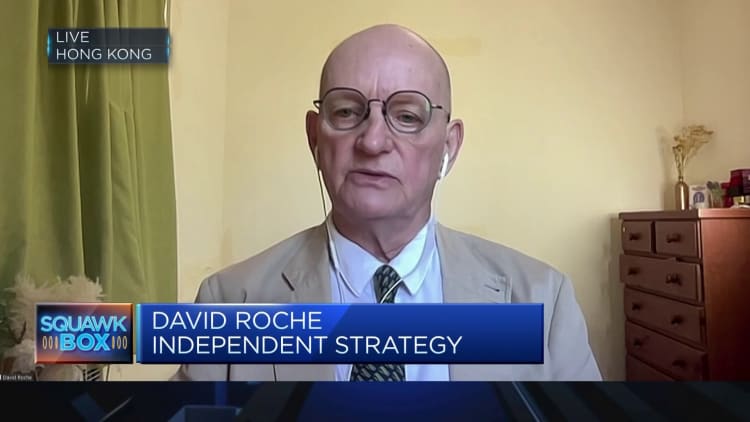 David Roche says he doesn't think the global economy is heading for a recession