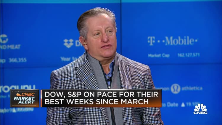 Neuberger Berman's Steve Eisman says students with 'free Palestine' signs should be expelled
